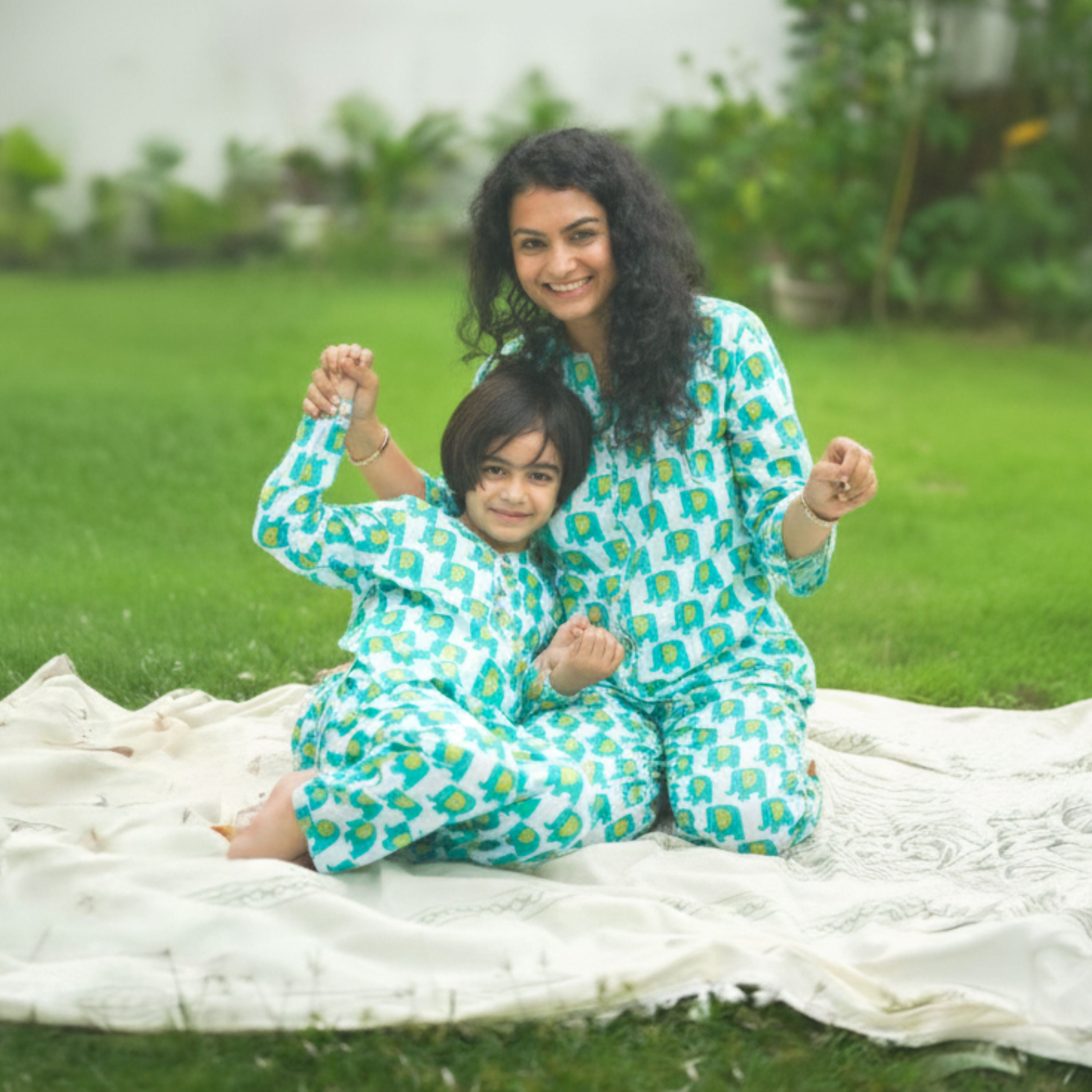 Manny  Mom & Kids Set