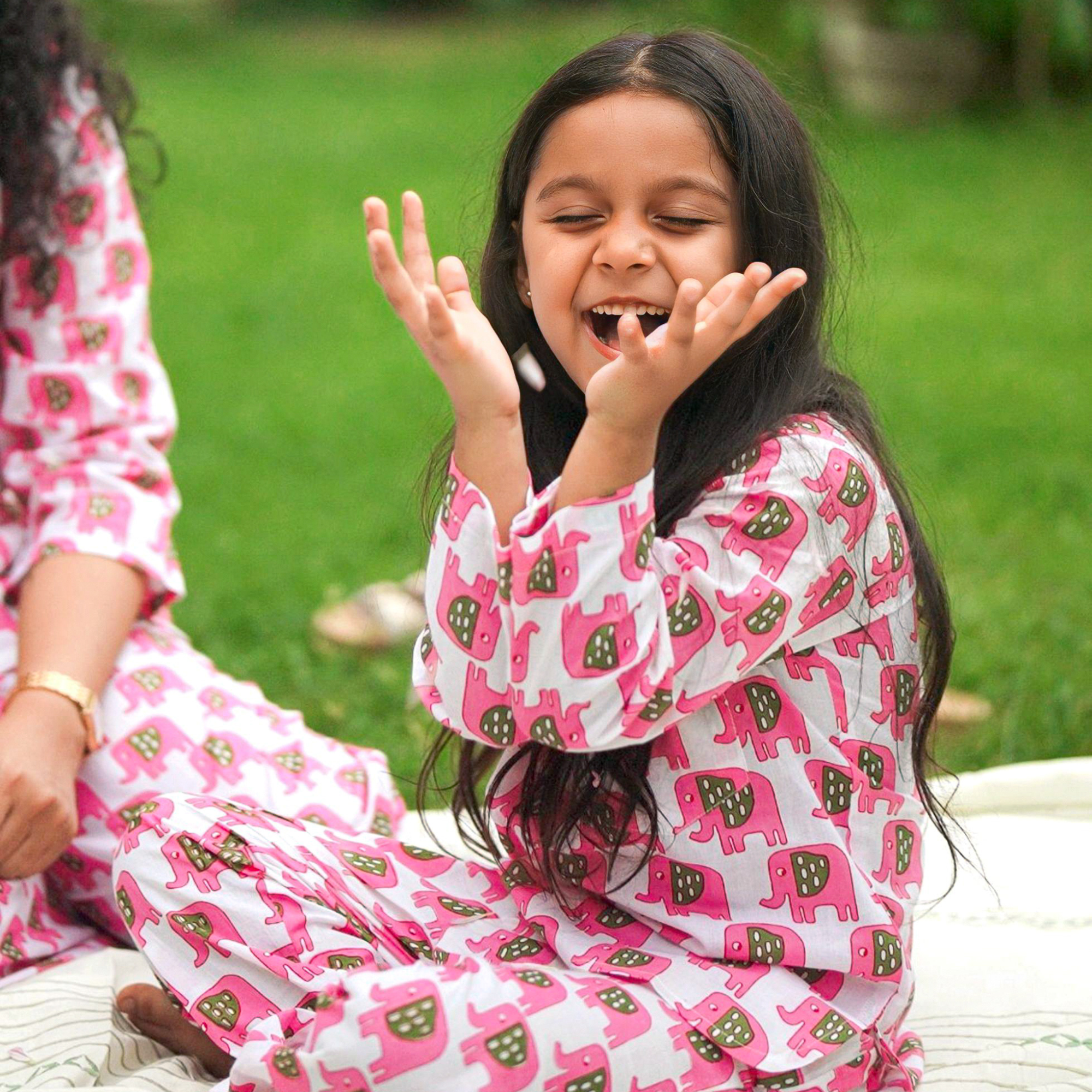 Pink Elephant Mom & kids Set