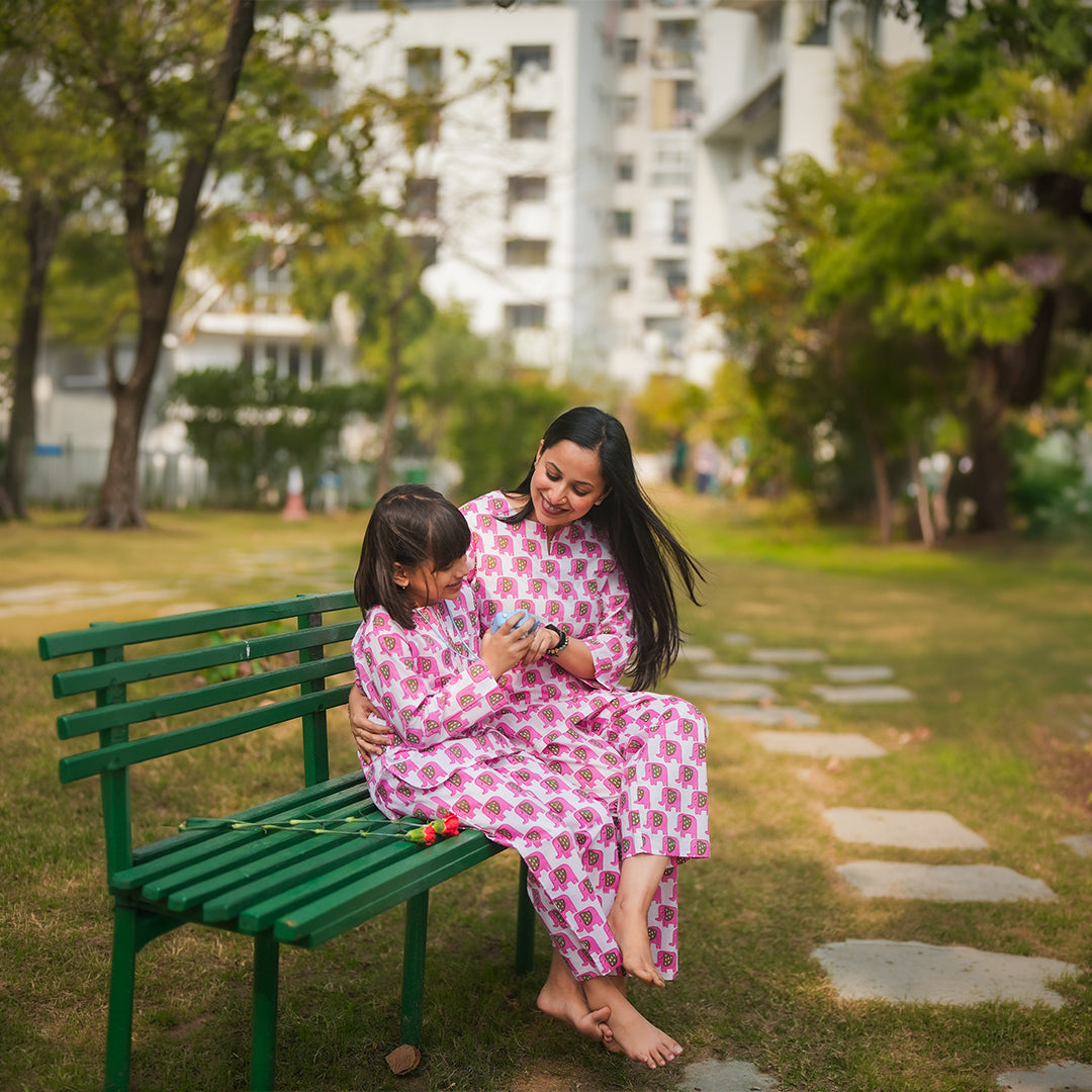 Pink Elephant Mom & kids Twinning Set