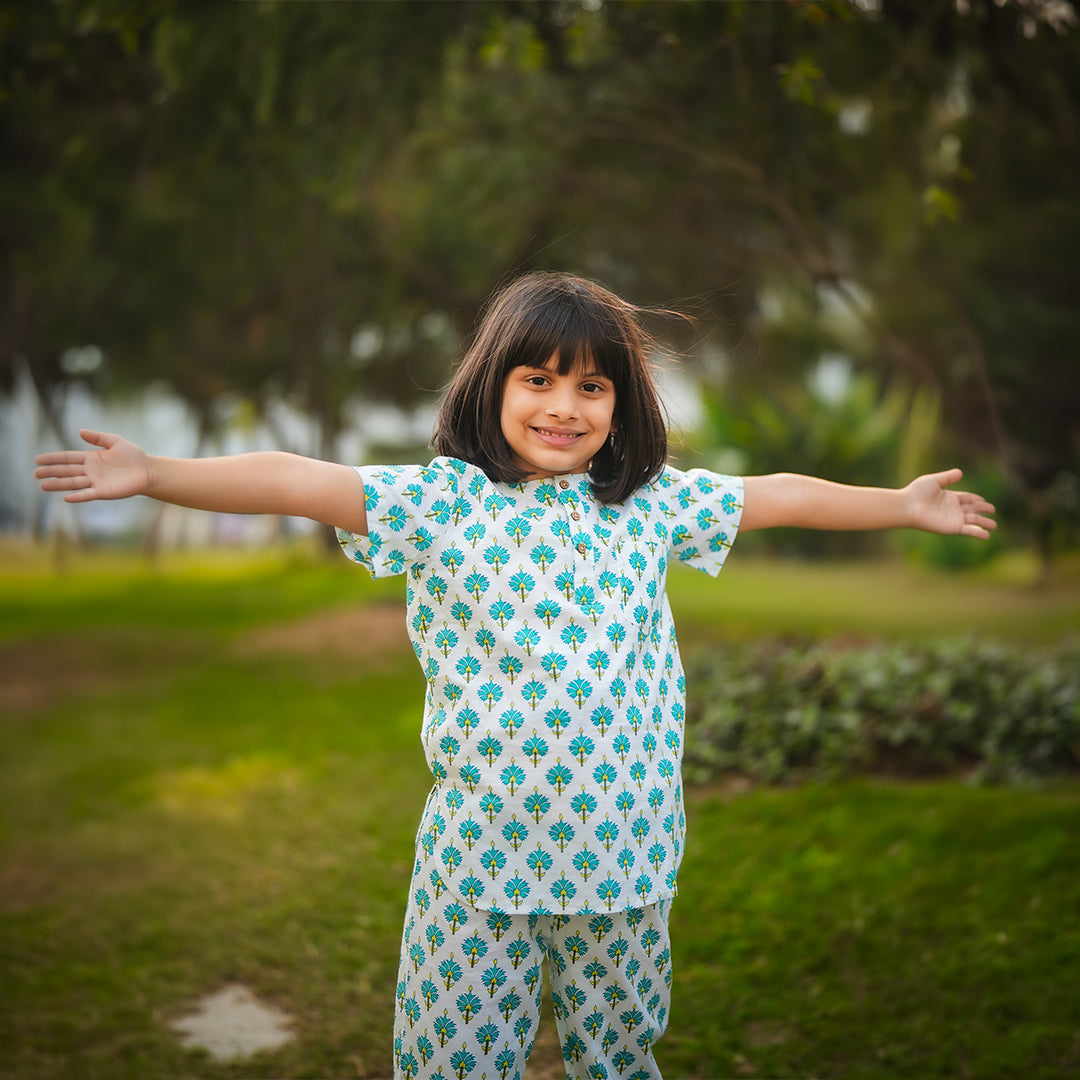 Bluebell Girls Mom & Kids Twinning Set