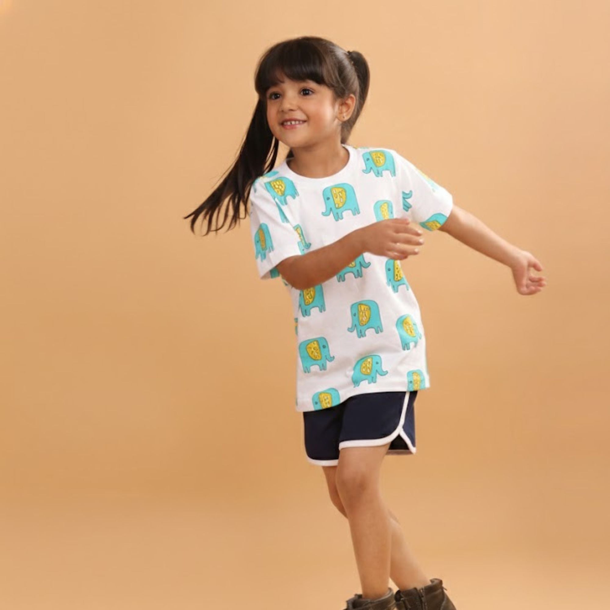 Girl Elephant Print Short Sleeve Cotton T-Shirt & Shorts Set